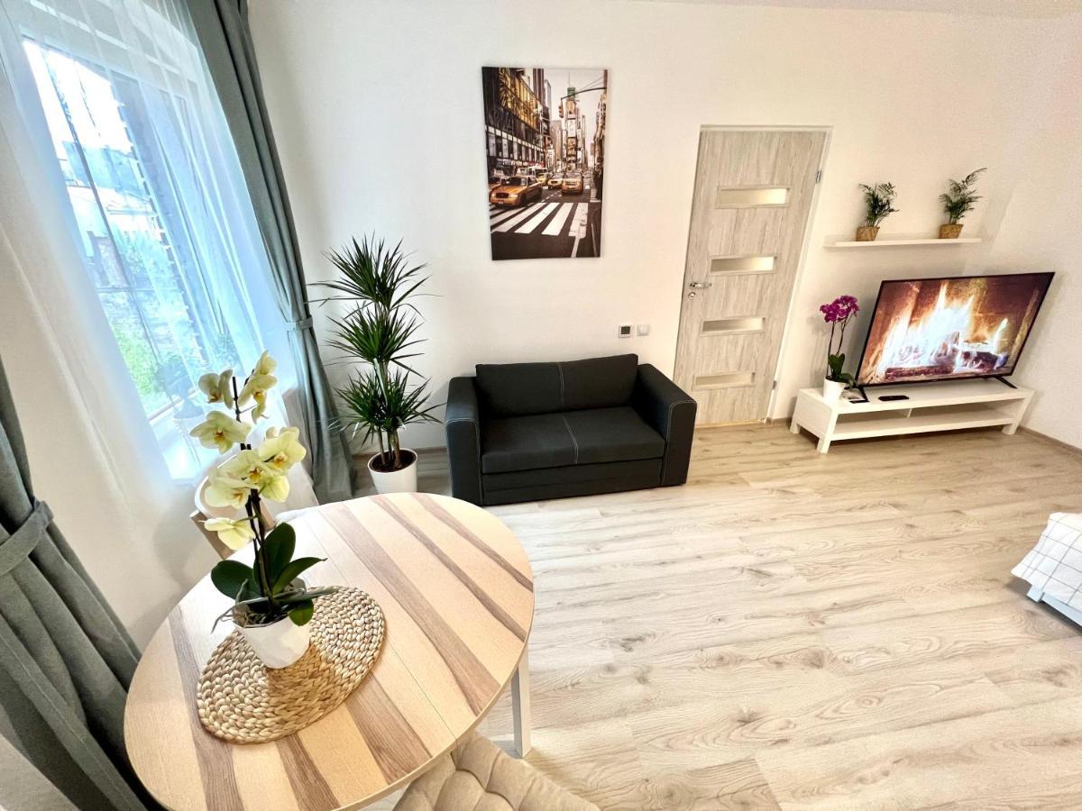 New York Apartments - Free Parking Katowice Ngoại thất bức ảnh